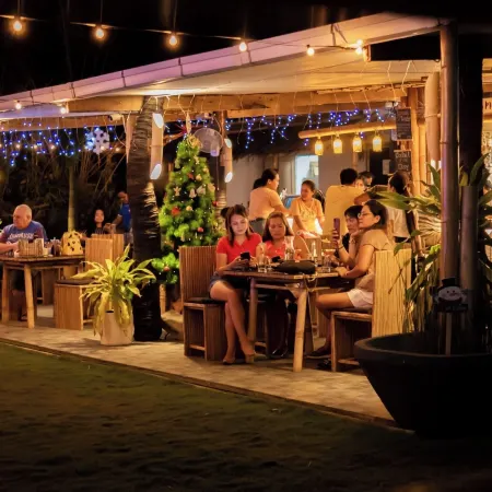 Lokal Hotels Dauin