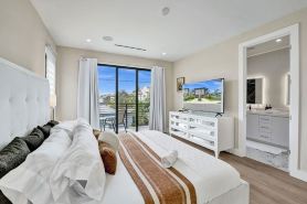 Upscale 4 Bdrm Retreat - Mins to Las Olas Beach
