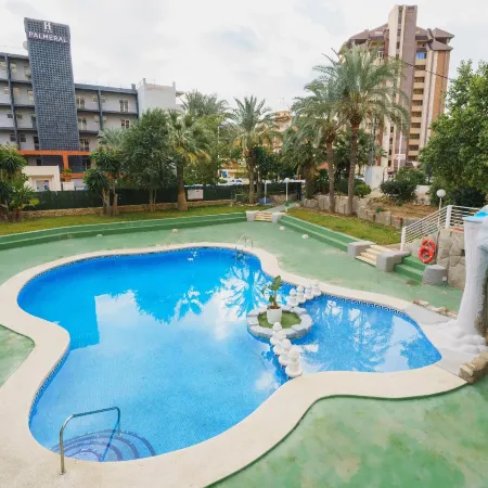 Apartamentos El Faro by Mc