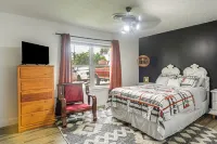 Centrally Located Eagle Pass Home w/ Pool! - Pool