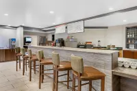 Best Western Premier Denver East - Quầy bar