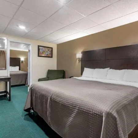 Rodeway Inn Lake George Outlets