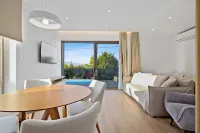Saronia Estate - Boutique