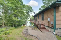 Cozy Benoit Lake Cabin w/ Hot Tub & Views - 3성급