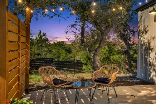 Hill Country Hideaway Modern Barndominium for 6 - 4성급