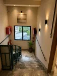 Metro Stay Guest House - 2-Star