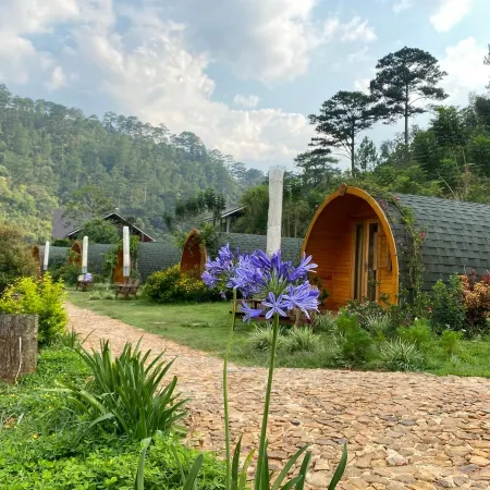 Lat Valley Retreat Village
