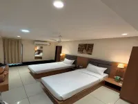Royal Regal-Rooms & Suites - Wifi