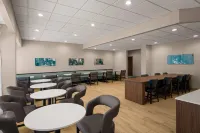 Hawthorn Extended Stay by Wyndham Nashville Airport/Opryland - breakfast