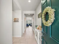Clovis House, Sleeps 10, Hammock, Covered Patio, Game Table - 3-Star