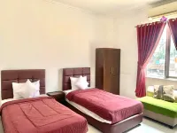 Charaka Hotel - Gym