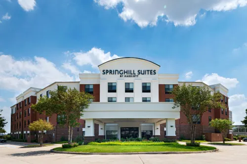 歐文達拉斯DFW國際機場東/拉斯科利納斯SpringHill Suites飯店 - 機場接送