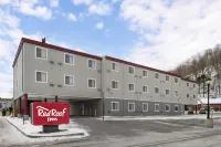 Red Roof Inn Johnstown - Lemmikkieläimet sallittu