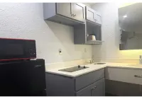 Economy Lodge by Hotel O Texas City - parkir