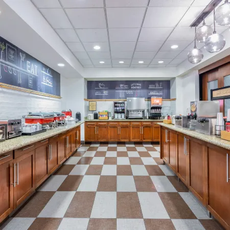 Hampton Inn & Suites Minneapolis-St.Paul-Airport