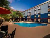 Red Roof Inn Myrtle Beach Hotel - Market Commons Hotels near Warbird Park