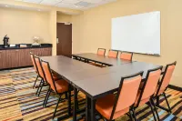 Fairfield Inn & Suites Warrensburg - Gym
