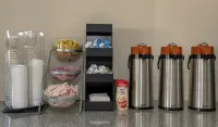 Red Roof Inn Chester - breakfast