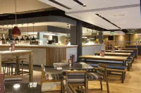 Premier Inn Halifax Town Centre - breakfast