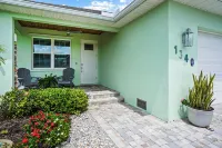 New 3-Bed.2Bath House in Tranquil Fort Pierce. Walk to Beach and Restaurants - 4-نجوم