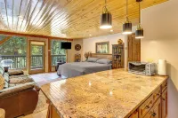 Hot Tub Access Studio 2 Mi to Taos Ski Resort - spa