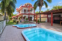 Casa Sirena Matanchen a Pie de Playa - piscine