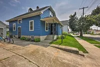 'Ania's Retreat' w/ Deck: Walk to Lake Michigan! - Pet Friendly