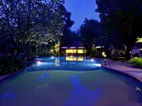 อัญณิการ์ เกาะช้าง - สระว่ายน้ำแบบอินฟินิตี้
