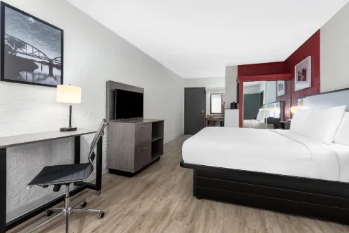 Ramada by Wyndham Tulsa Broken Arrow - que admiten mascotas