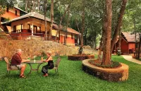 Vythiri Resort Отели рядом с достопримечательностью «Парк Пукод Чилдренс»
