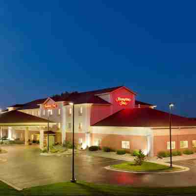 Hampton Inn Gillette Hotel Exterior