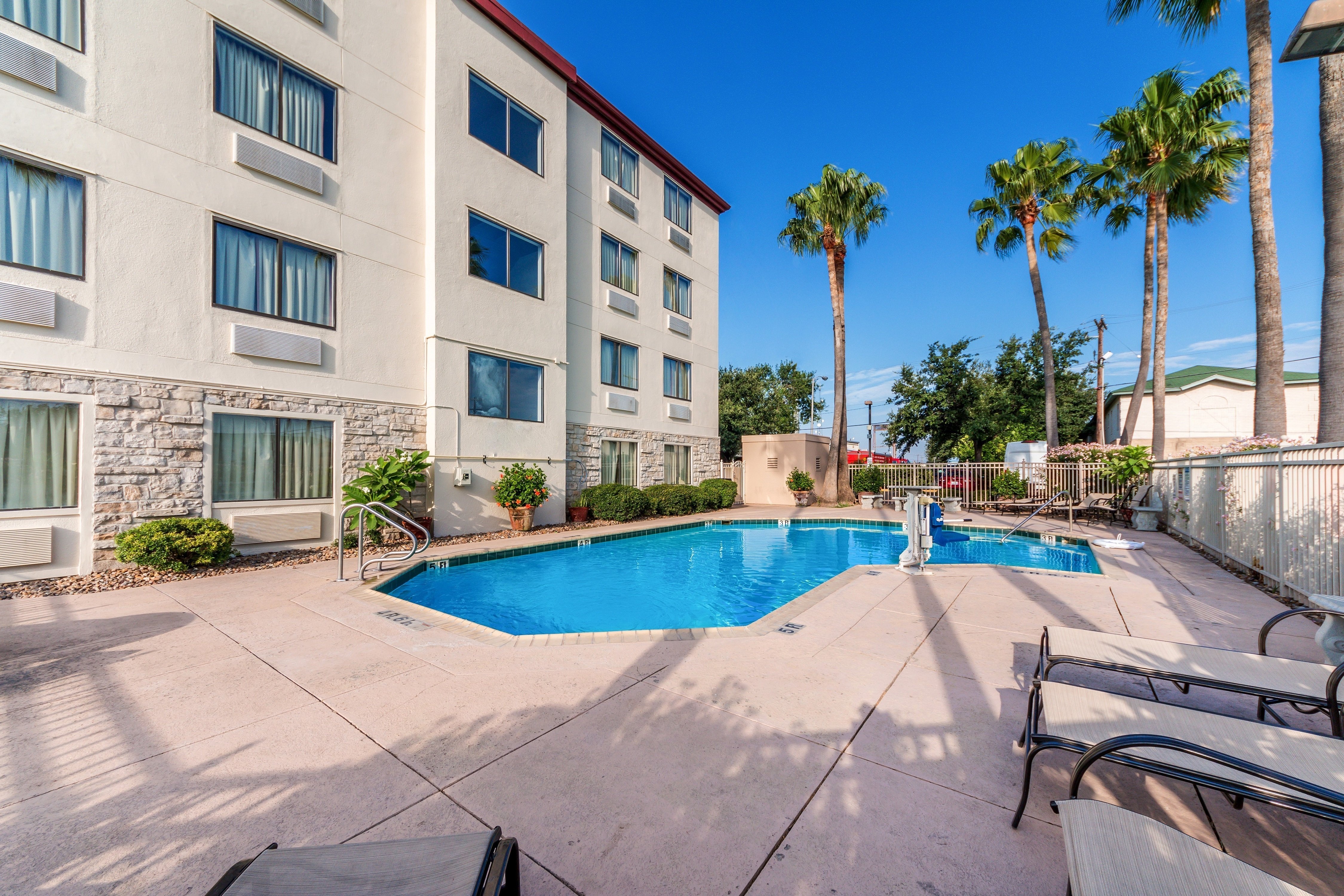 Red Roof Inn Laredo