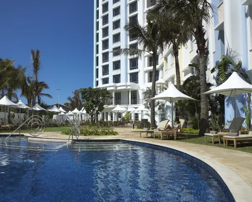Suncoast Hotel & Towers Hotels near Big Rush