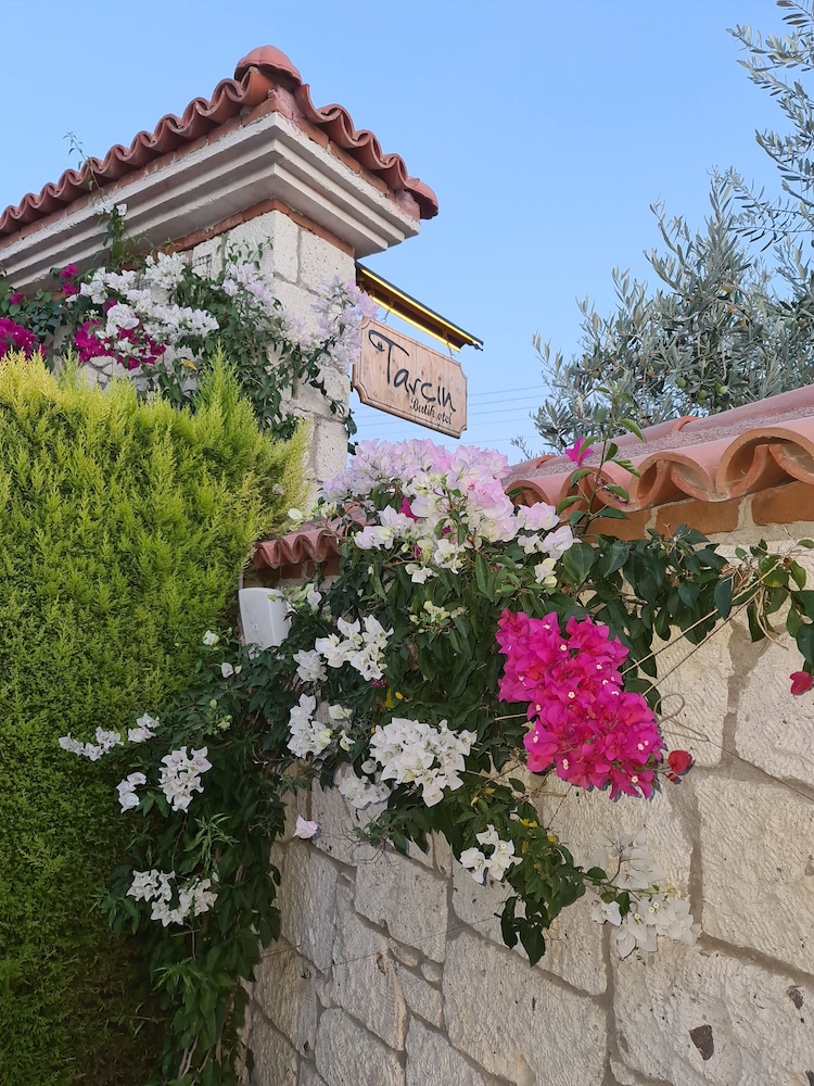 Tarcin Alacati Otel - Adults Only