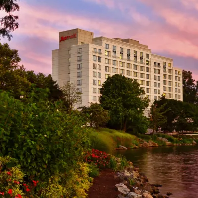 Gaithersburg Marriott Washingtonian Center Hotels near Rio Washingtonian Lake