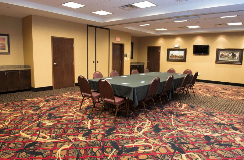 Hampton Inn & Suites Bismarck/Northwest photo 4