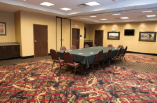 Hampton Inn & Suites Bismarck/Northwest