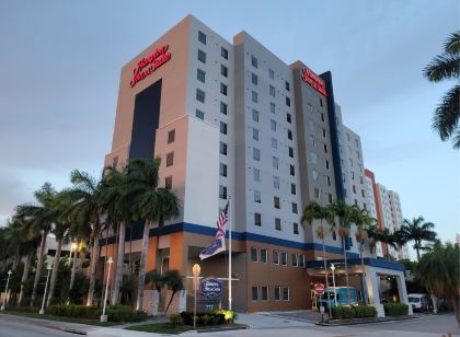 Hampton Inn & Suites Miami-Airport South-Blue Lagoon