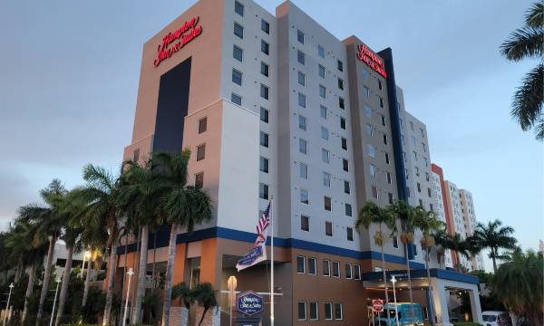 Hampton Inn & Suites Miami-Airport South-Blue Lagoon