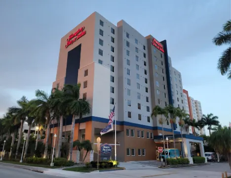 Hampton Inn & Suites Miami-Airport South-Blue Lagoon