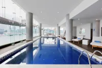Doubletree by Hilton Mexico City Santa Fe - С бассейном