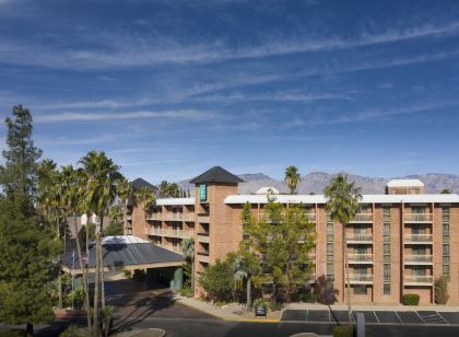 Embassy Suites by Hilton Tucson East