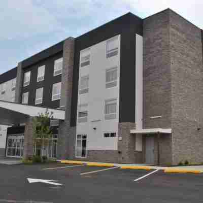 Best Western Plus Hershey Hotel Exterior