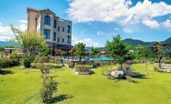 Gapyeong Zara Spa Pension (Nami Island)