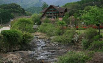 Daejeon Daedunsan Ings Hill Pension