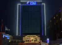 Holiday Inn Express Istanbul - Altunizade Hotels in Istanbul