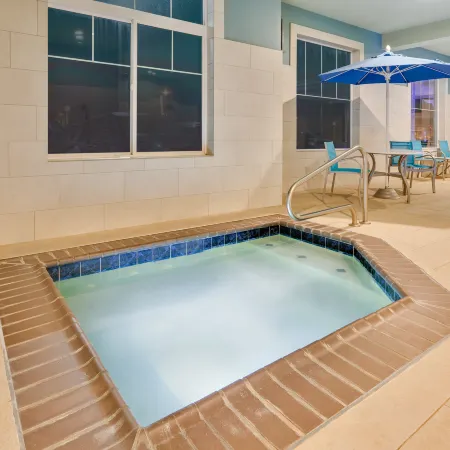 Holiday Inn Express & Suites SEASIDE-CONVENTION CENTER by IHG
