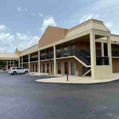 SureStay Hotel by Best Western Fort Pierce Hotel Exterior