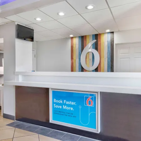 Motel 6 Norman, OK