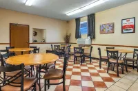 Econo Lodge Kent - Akron West Отели в г. Стоу